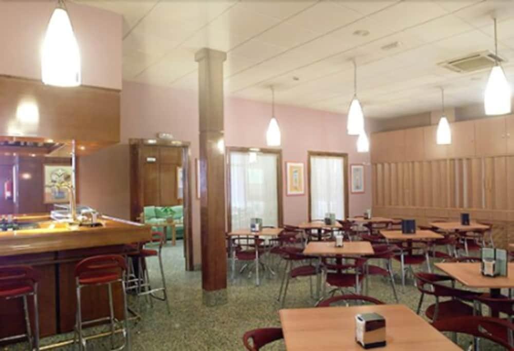 Hotel Villa De Пінто Екстер'єр фото